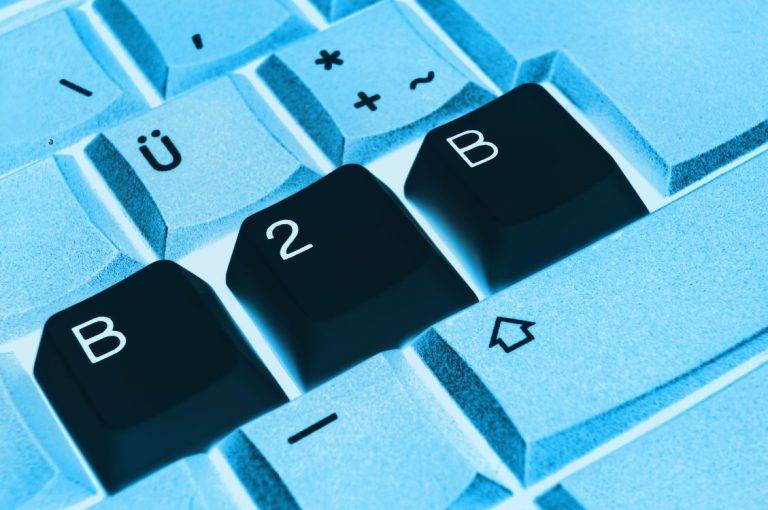 Marketing B2B: não vendemos para quem clica. Vendemos para quem influencia e decide