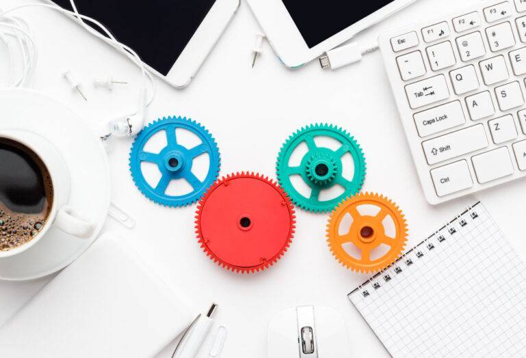 Lives, competições e produtos proibidos: as engrenagens secretas do TikTok Shop