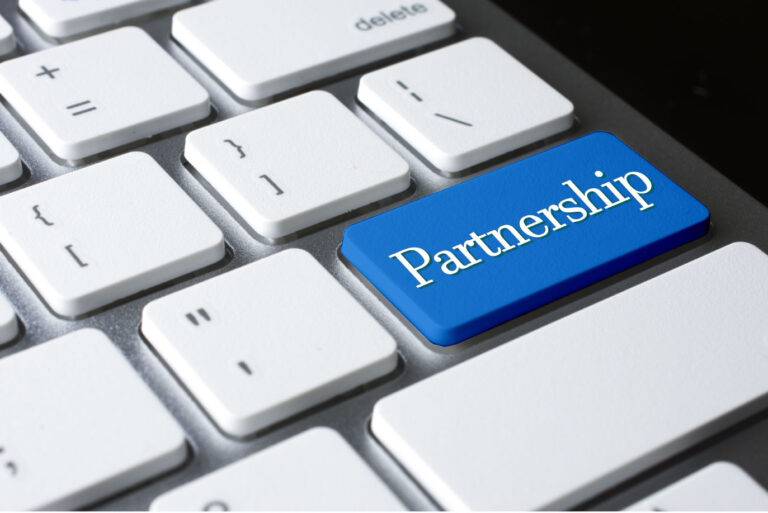 YOUPIX se une à Amazon, Tiktok e Play9 para acelerar Creators