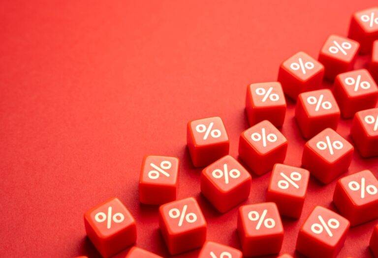 Descontos não compram lealdade: o que Amazon, Walmart e Alibaba realmente disputam