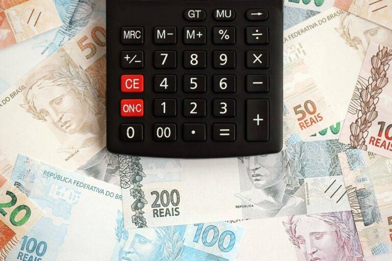 PMEs movimentam R$ 100 milhões com vendas online de móveis