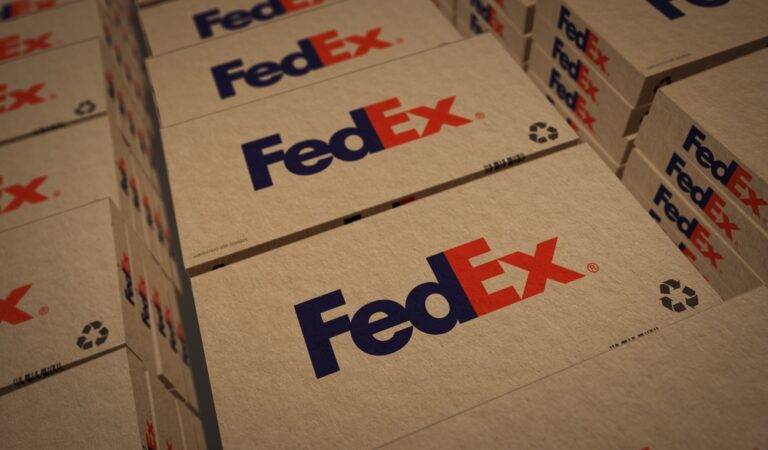 FedEx adiciona novos veículos elétricos de coleta e entrega à operação brasileira